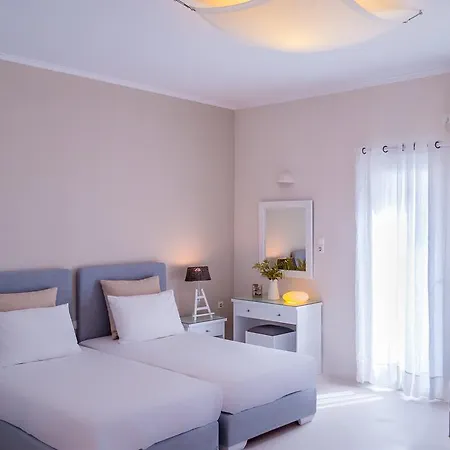 Milos Bay Apartment