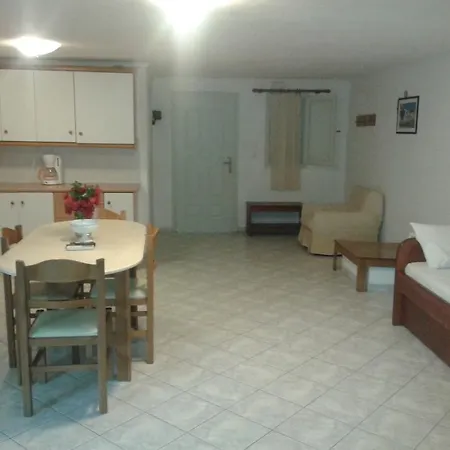 Apartment Milos Bay