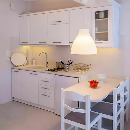 Milos Bay Apartment Adamantas (Milos)
