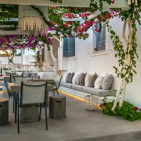 Milos Bay Apartment