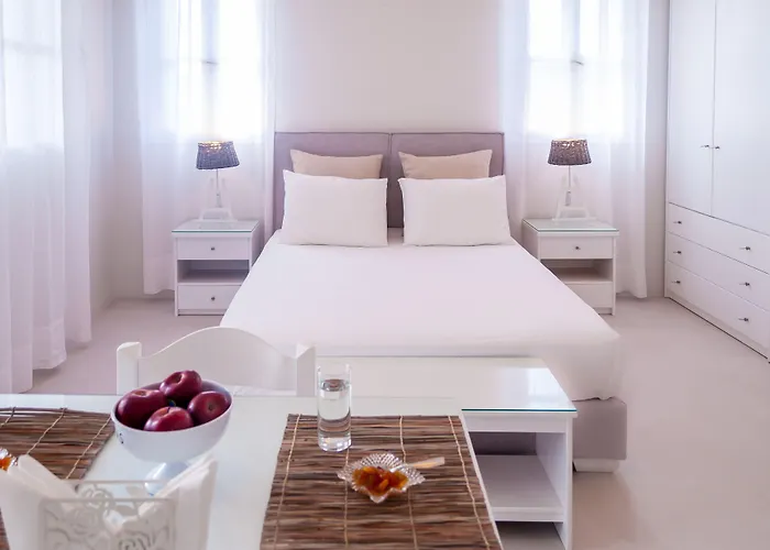 Milos Bay Apartment *