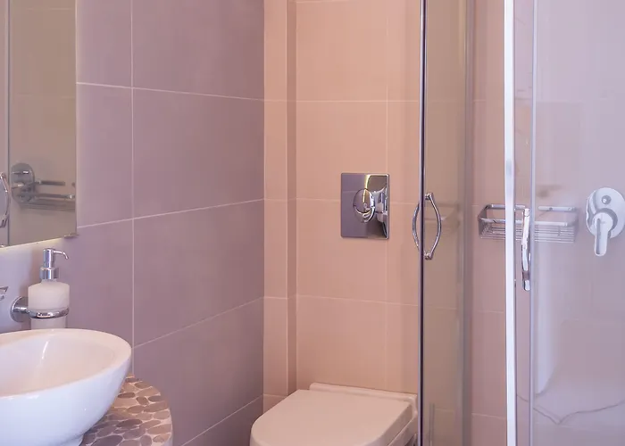 Milos Bay Apartment Adamantas (Milos)