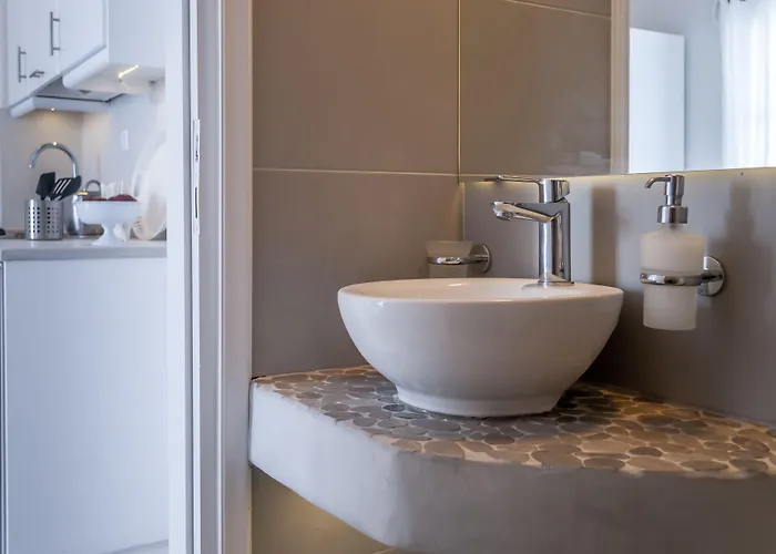 Milos Bay Adamantas (Milos)