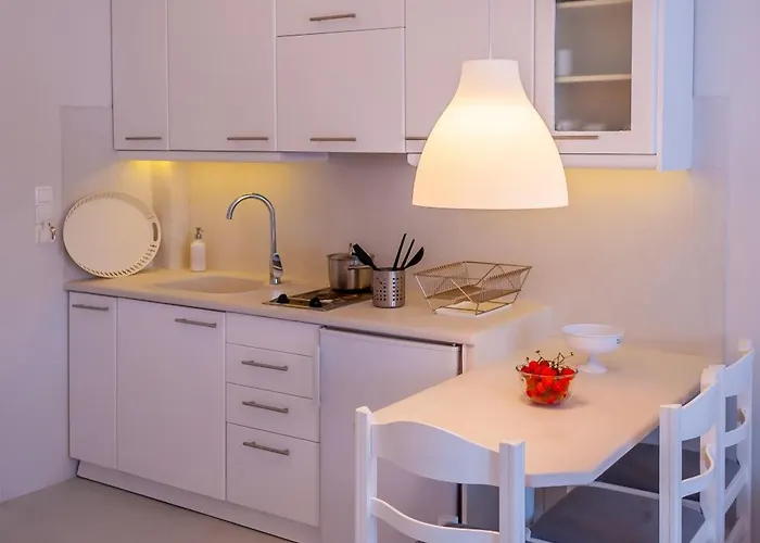 Milos Bay Apartment Adamantas (Milos)