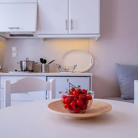 Milos Bay * Adamantas (Milos)