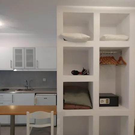 Milos Bay Appartement *