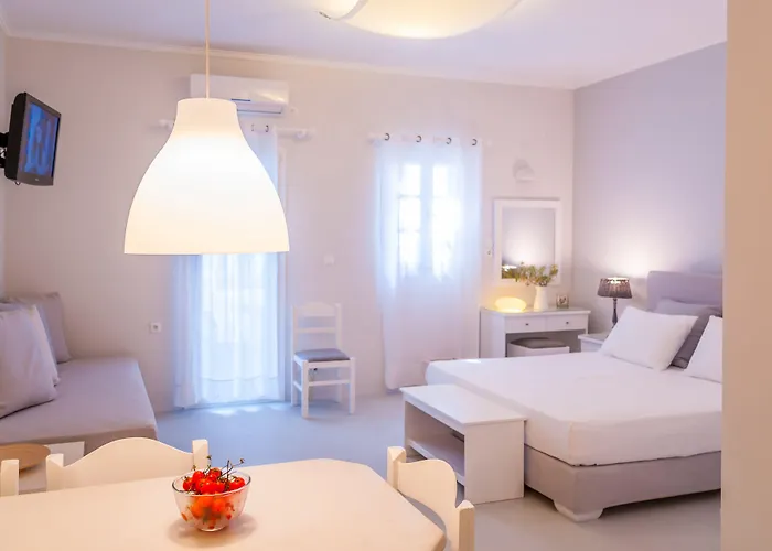 米洛斯湾套房酒店